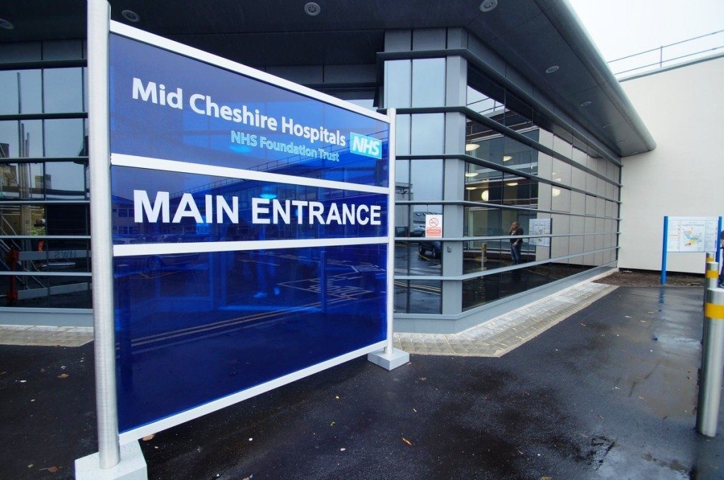new-main-entrance-to-Leighton-Hospital